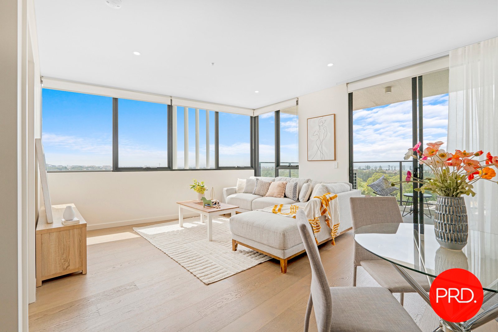 801/15 Garrigarrang Avenue KOGARAH 2