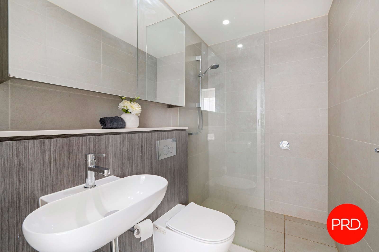 801/15 Garrigarrang Avenue KOGARAH 6
