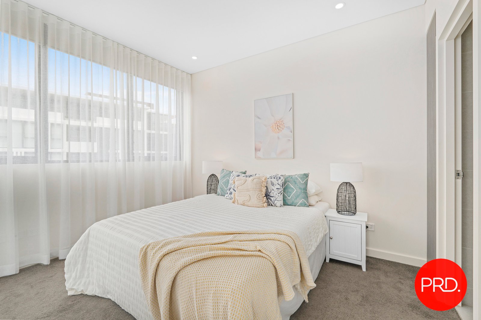 801/15 Garrigarrang Avenue KOGARAH 9