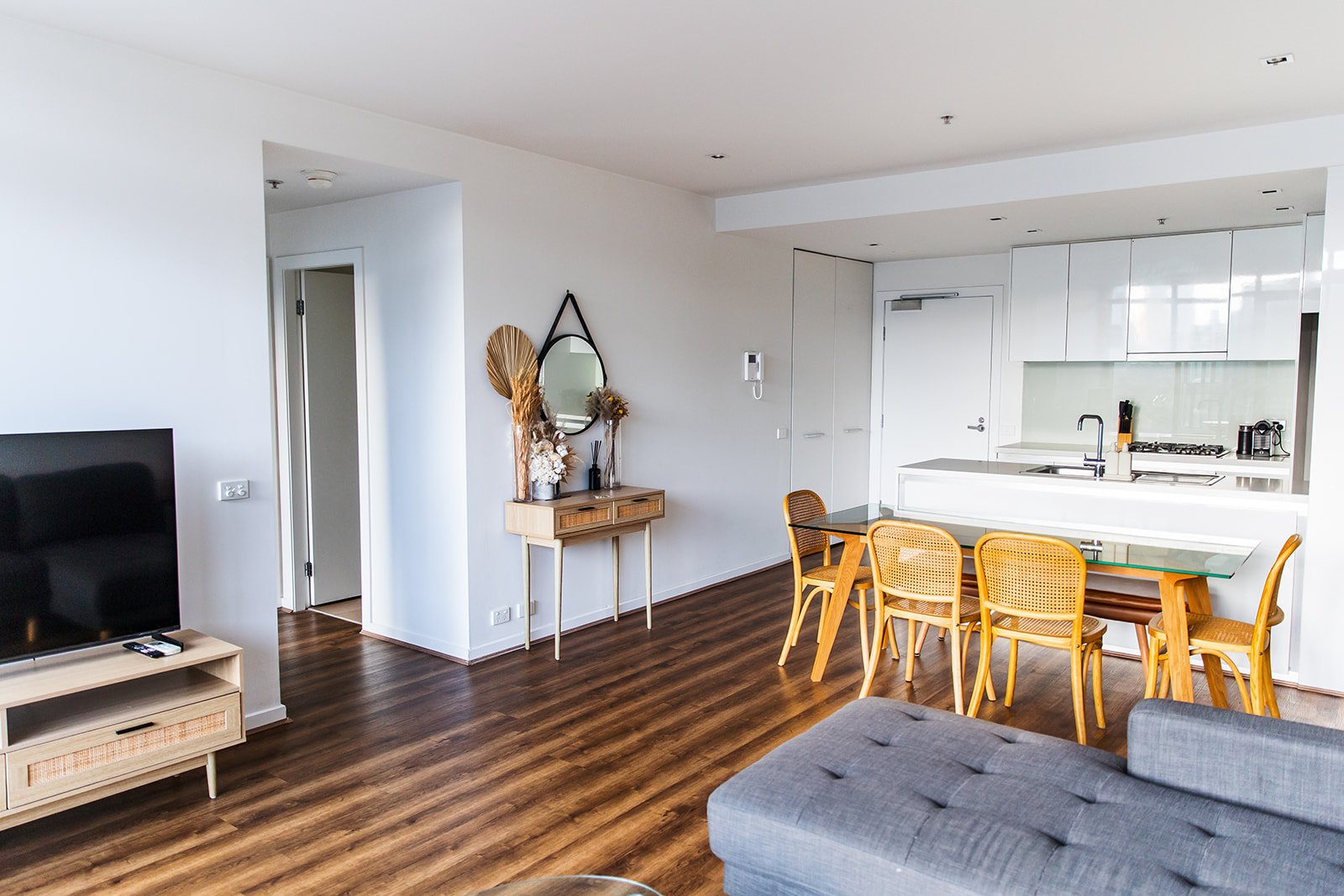 Gallery: 801/163 Cremorne Street