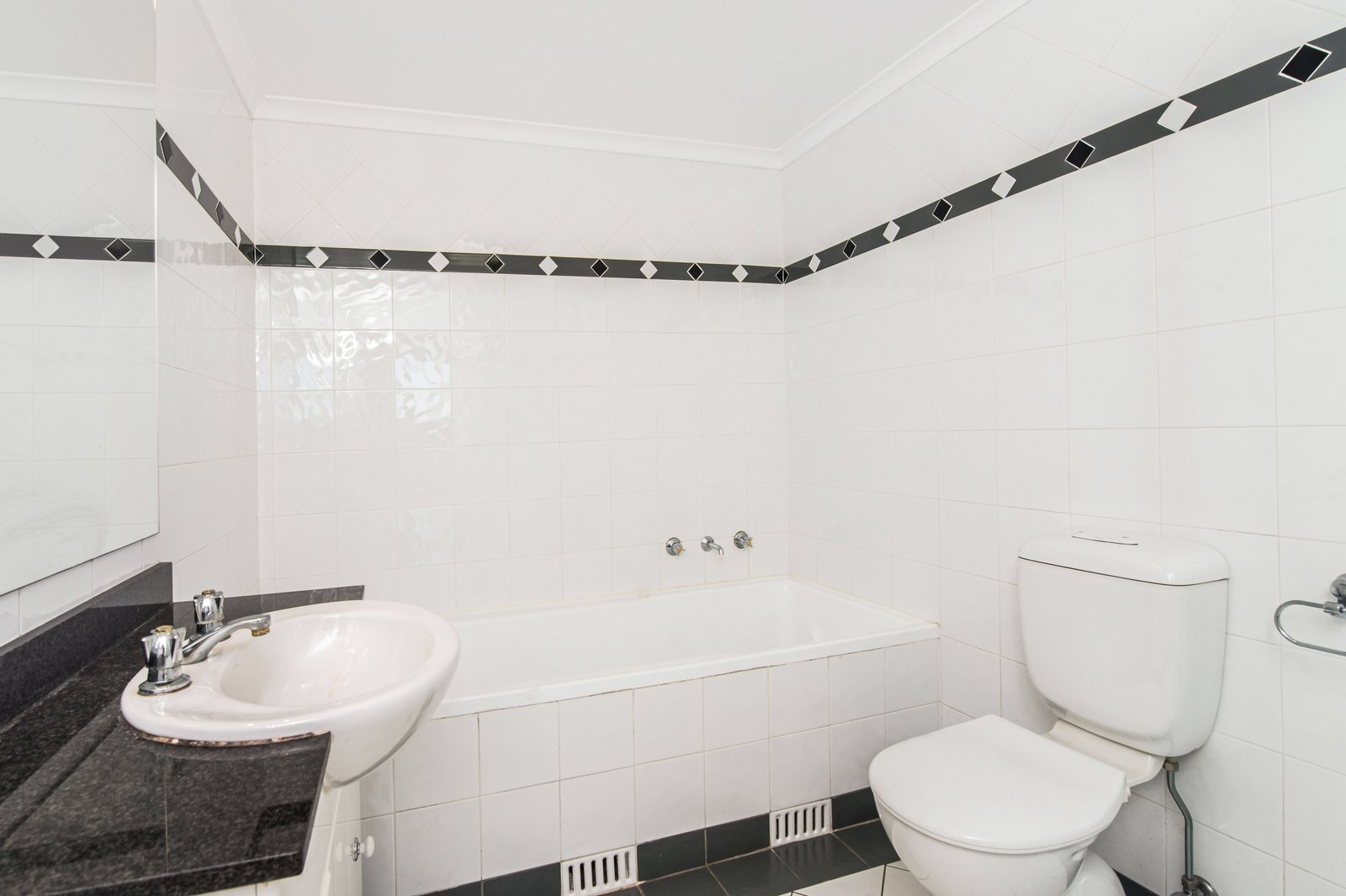 80/18-20 Knocklayde Street ASHFIELD 3