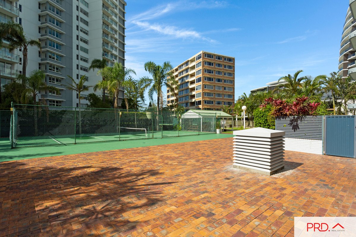 802 "Burleigh Gardens North" 1855 Gold Coast Highway BURLEIGH HEADS 11