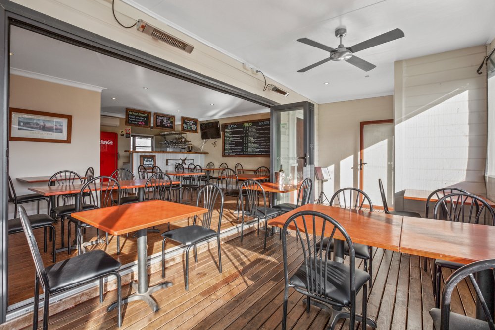 802 Gresford Road VACY 5