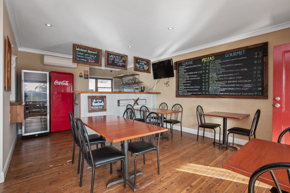 802 Gresford Road VACY 6