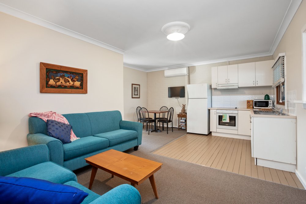 802 Gresford Road VACY 9