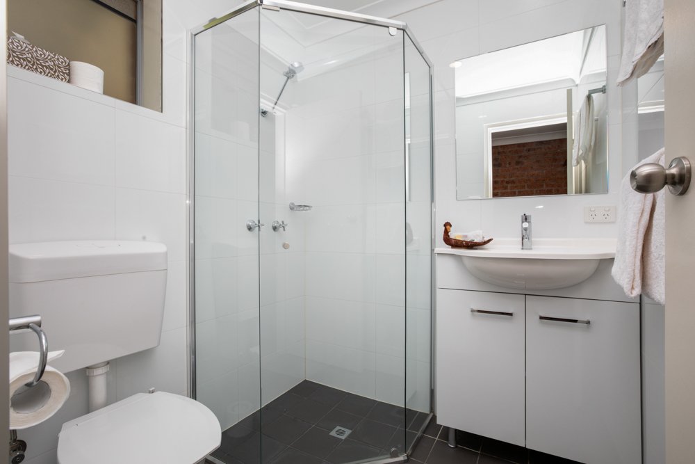 802 Gresford Road VACY 22