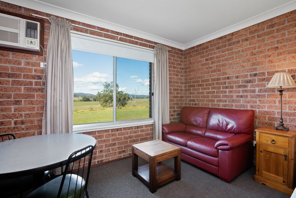 802 Gresford Road VACY 31