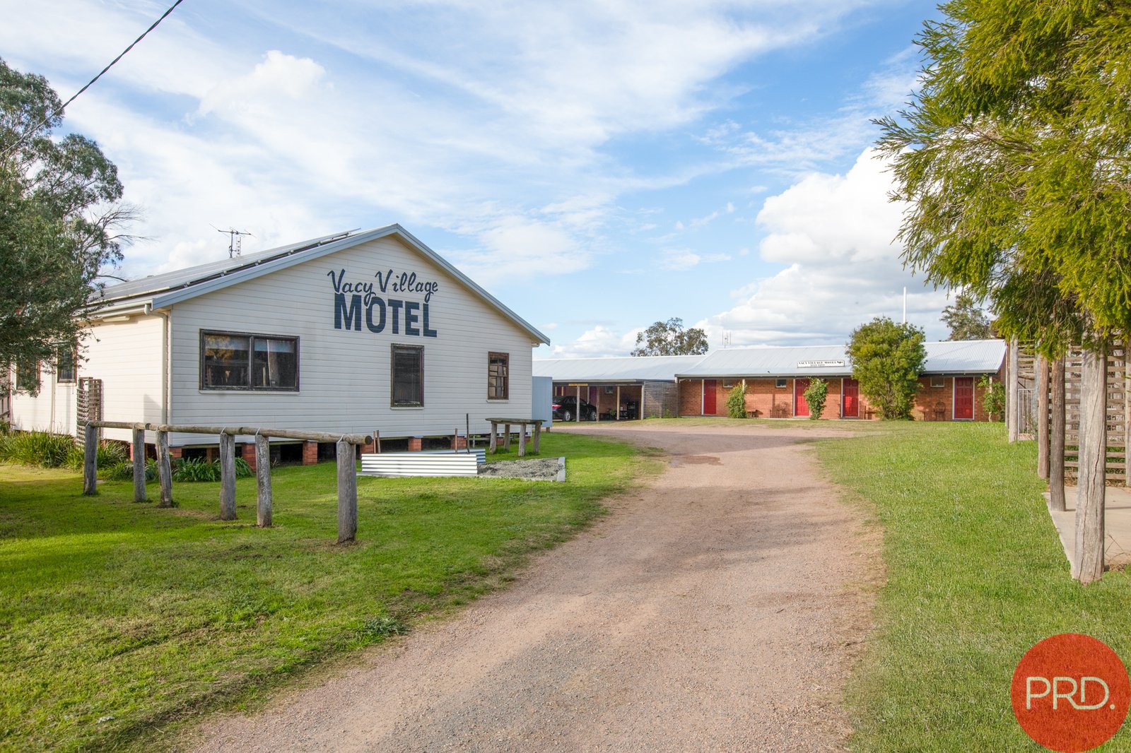 802 Gresford Road VACY 32