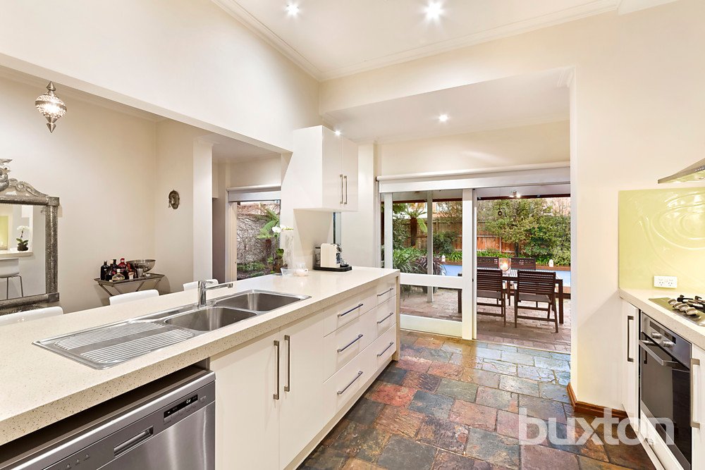 Gallery: 802 Hampton Street