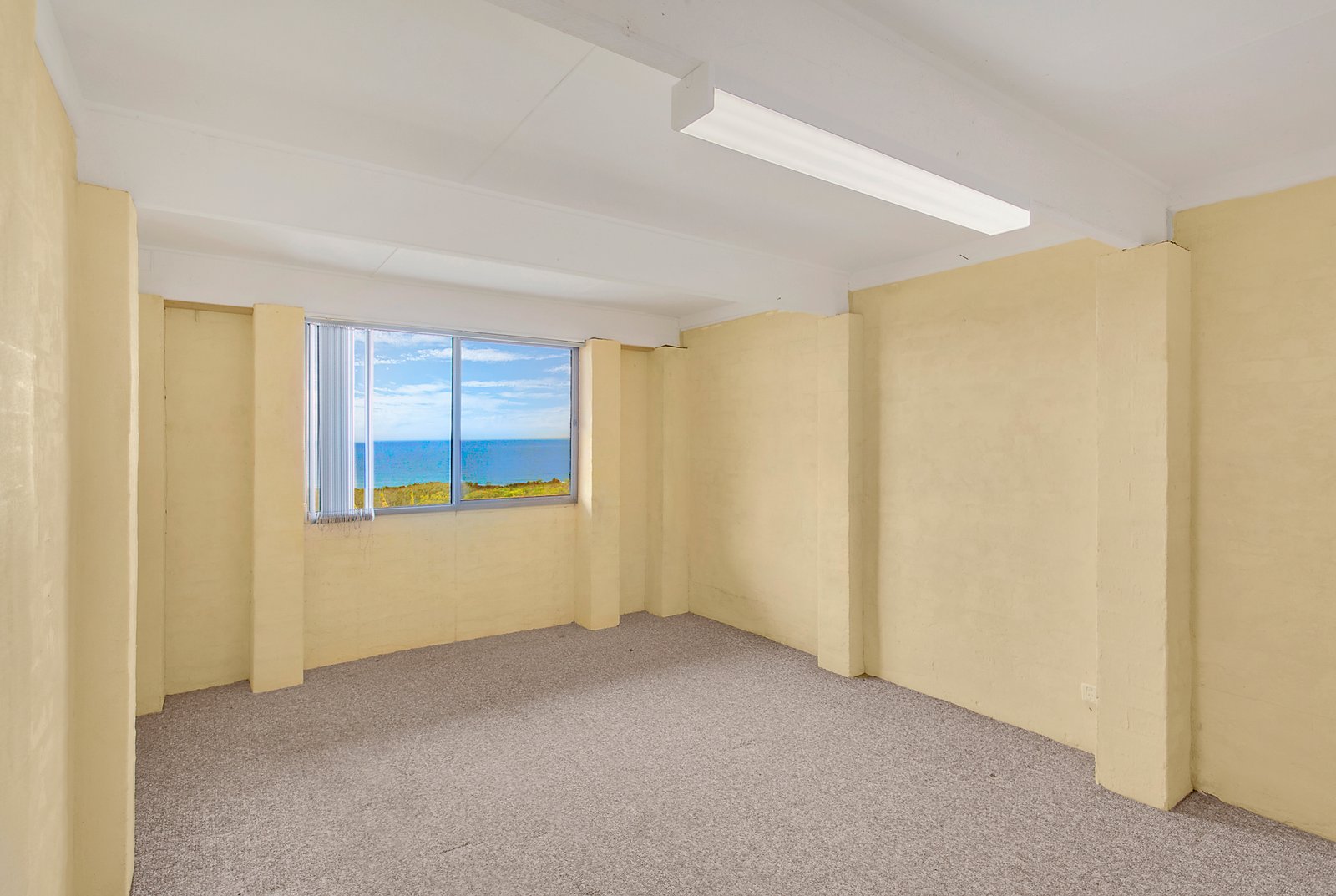 802 Ocean Drive BONNY HILLS 7
