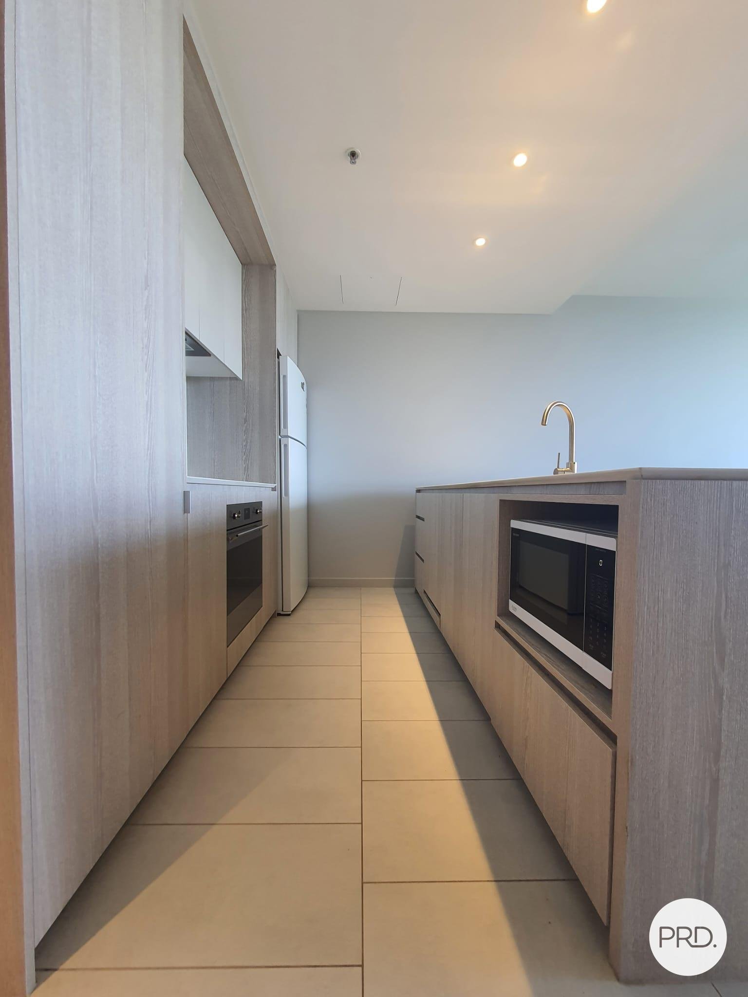 802/161 Emu Bank  BELCONNEN 5