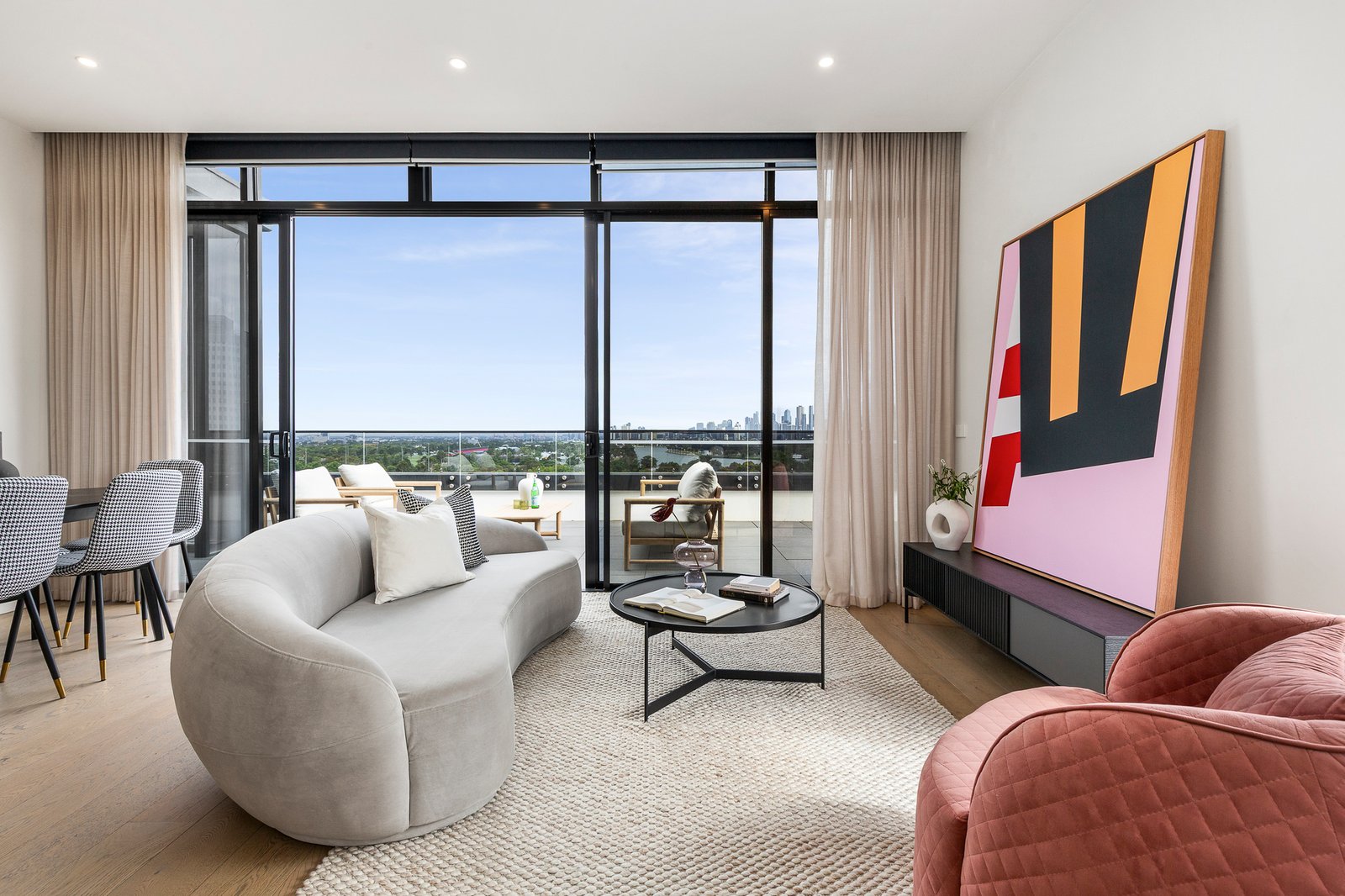 Gallery: 802/181 Fitzroy Street