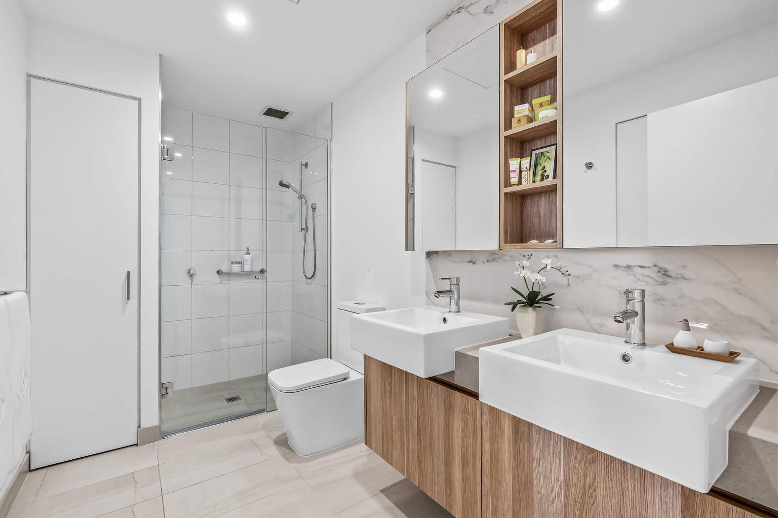 Real Estate and Property in 802/35 Plenty Road, Preston, VIC