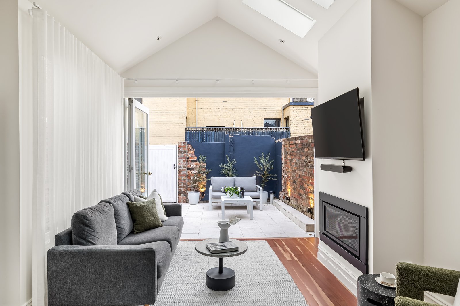 Real Estate and Property in 803 Drummond Street, Carlton North, VIC