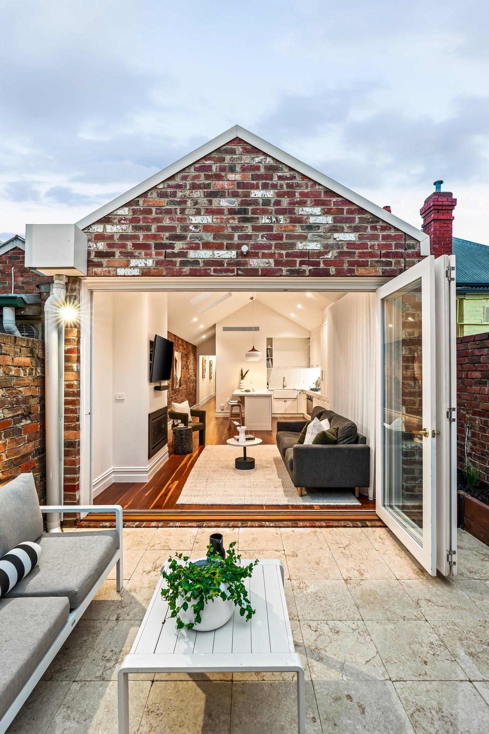 Real Estate and Property in 803 Drummond Street, Carlton North, VIC