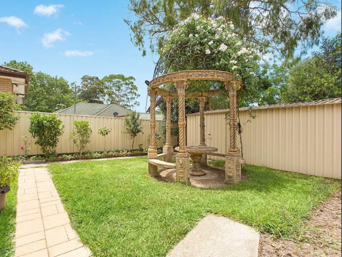 803 Forest Road PEAKHURST 6