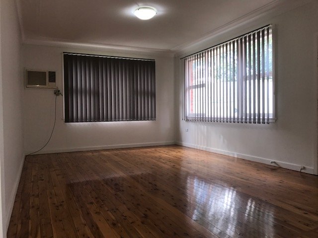 803 Henry Lawson Drive PICNIC POINT 5