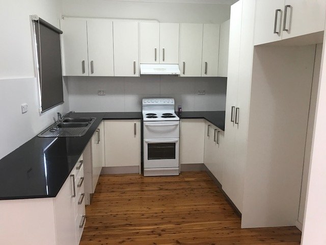 803 Henry Lawson Drive PICNIC POINT 7