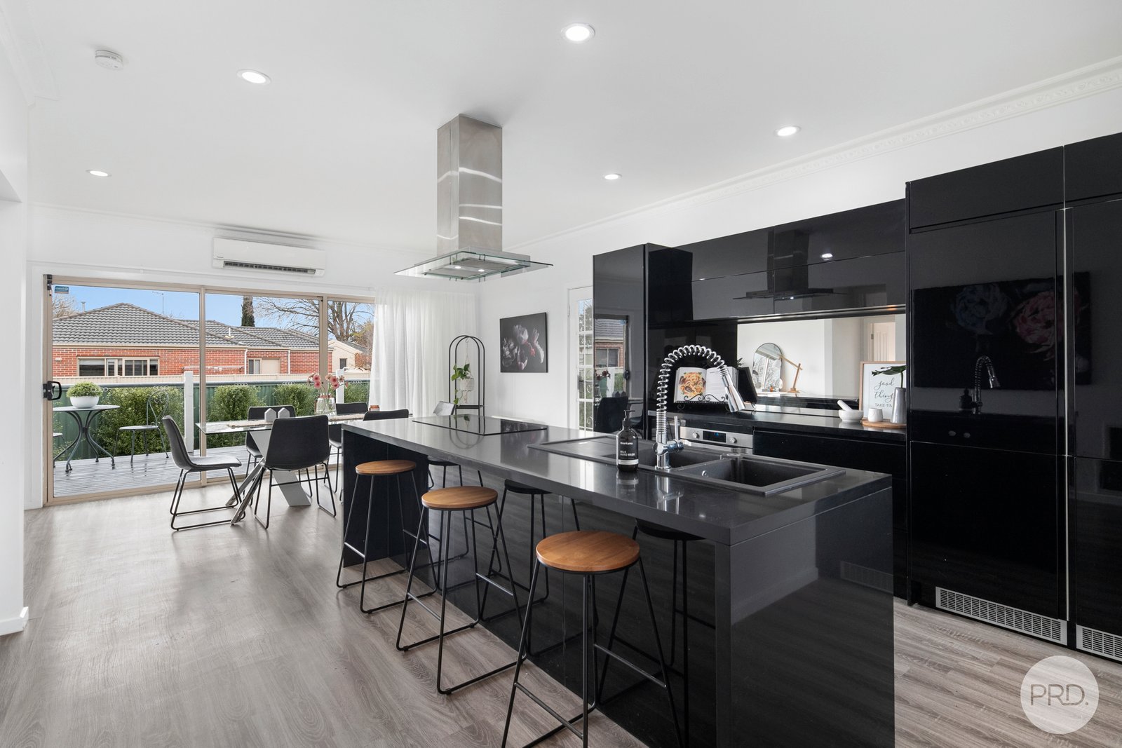 803 Ripon Street South REDAN 5
