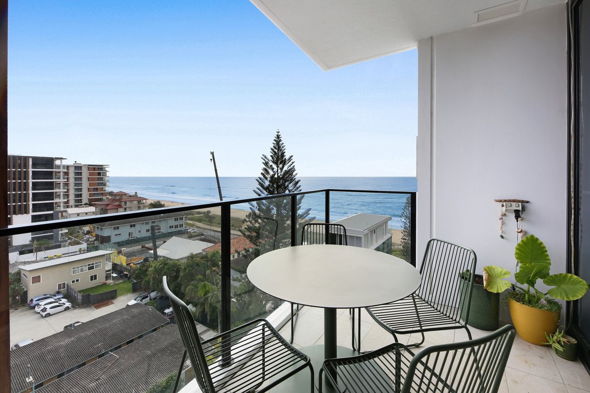 803/3 Twenty Third Avenue Palm Beach 9