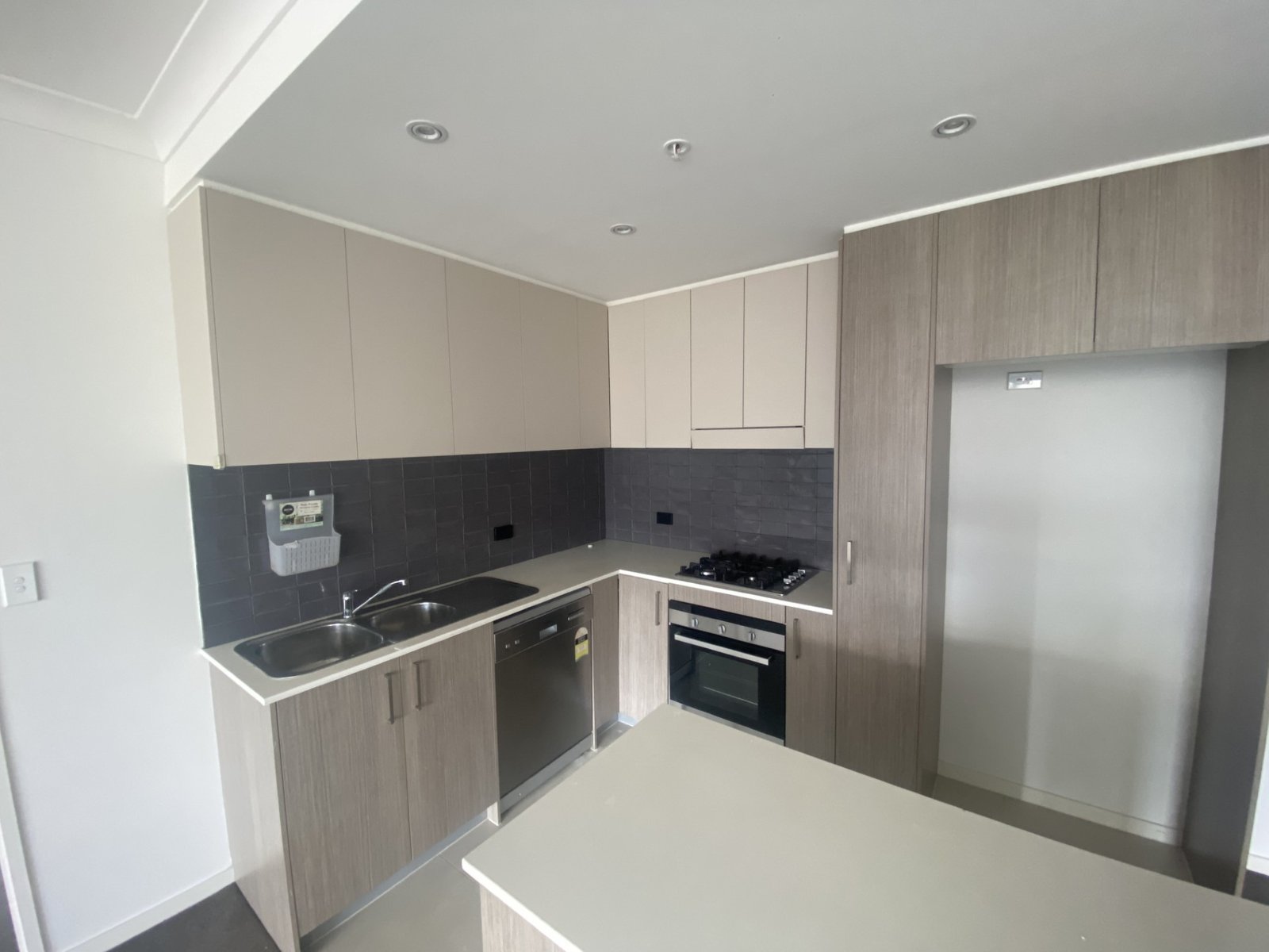 803/420 Macquarie Street LIVERPOOL 5