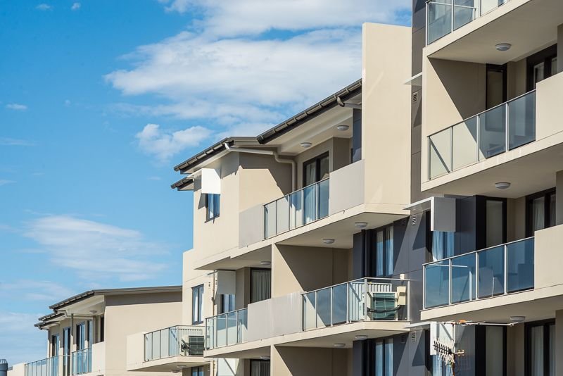 803/52 OAKA Lane GLADSTONE CENTRAL 10