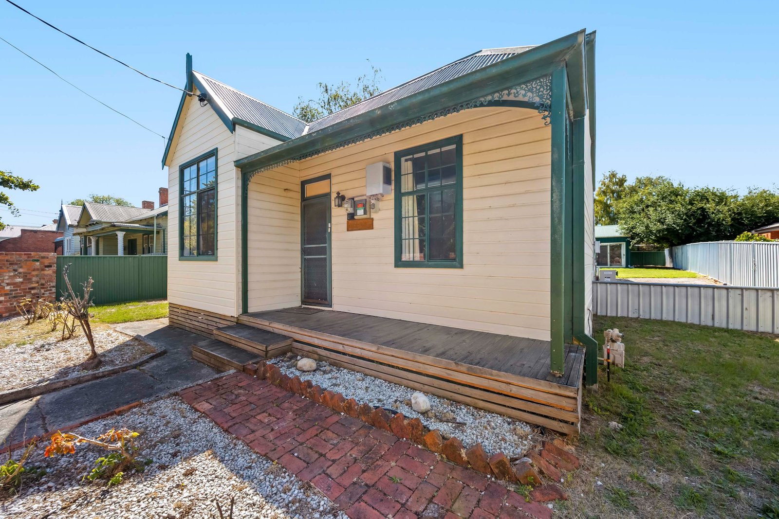 Gallery: 804 South Street