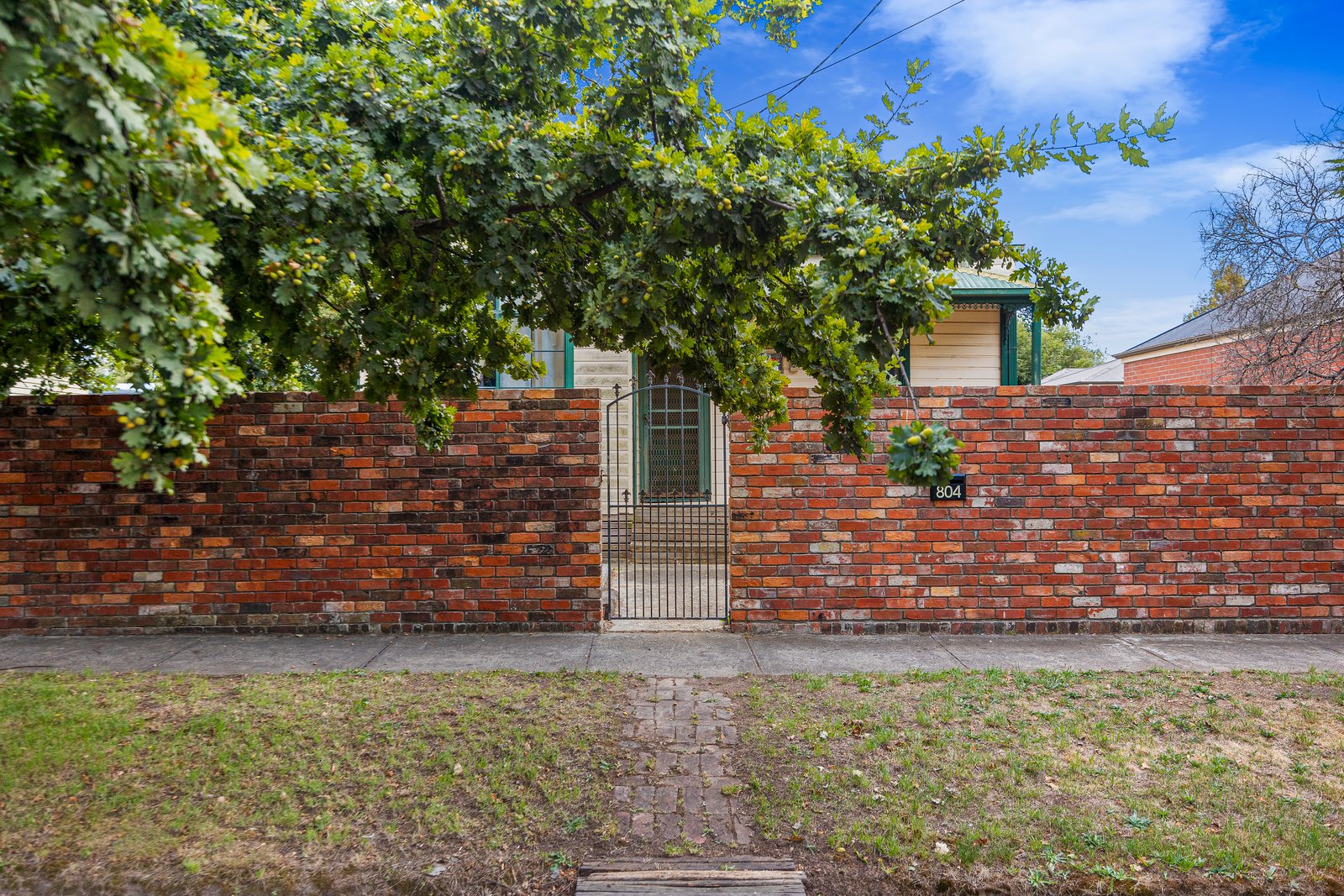 Gallery: 804 South Street