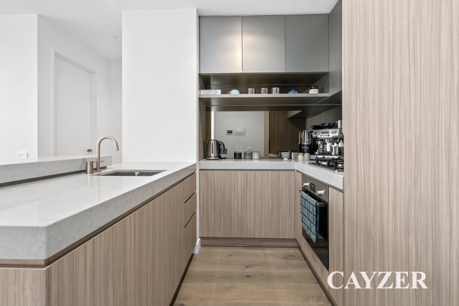 Gallery: 804/320 Plummer Street