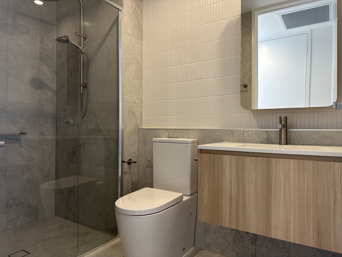 805/15 Peerless Avenue Mermaid Beach 9