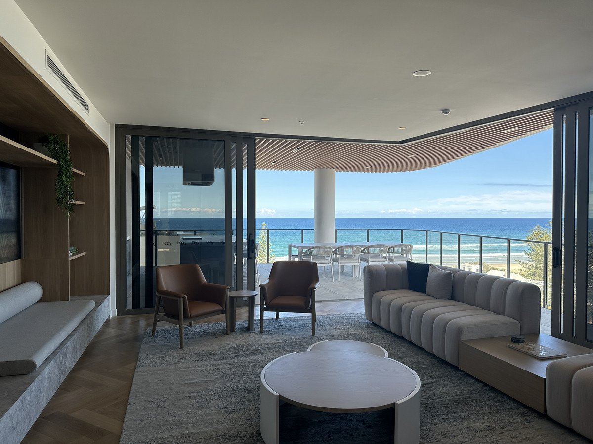 805/15 Peerless Avenue Mermaid Beach 13