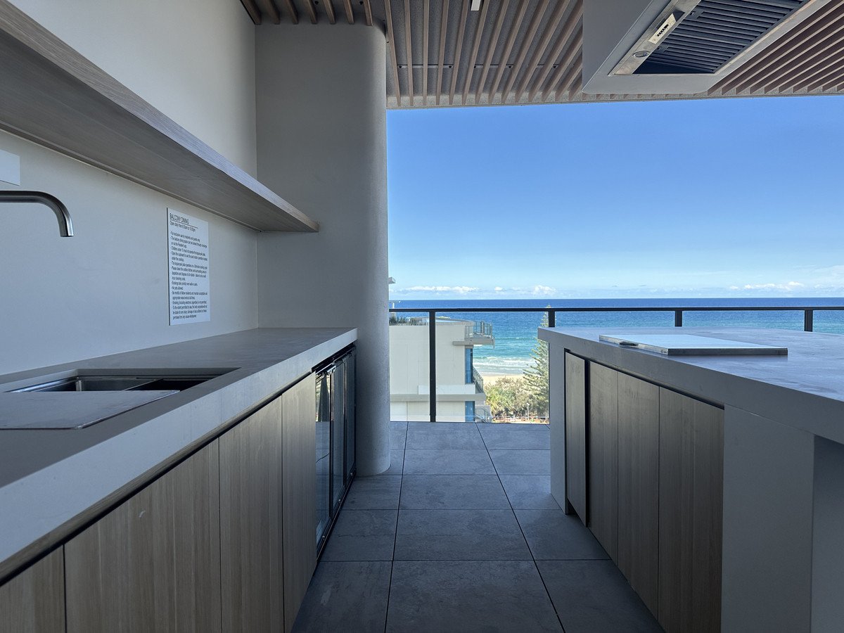 805/15 Peerless Avenue Mermaid Beach 14