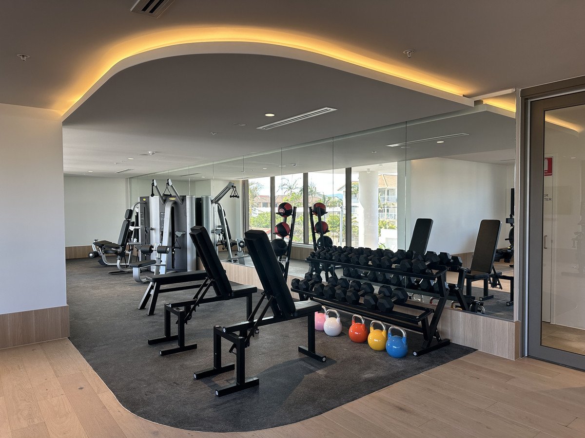 805/15 Peerless Avenue Mermaid Beach 18