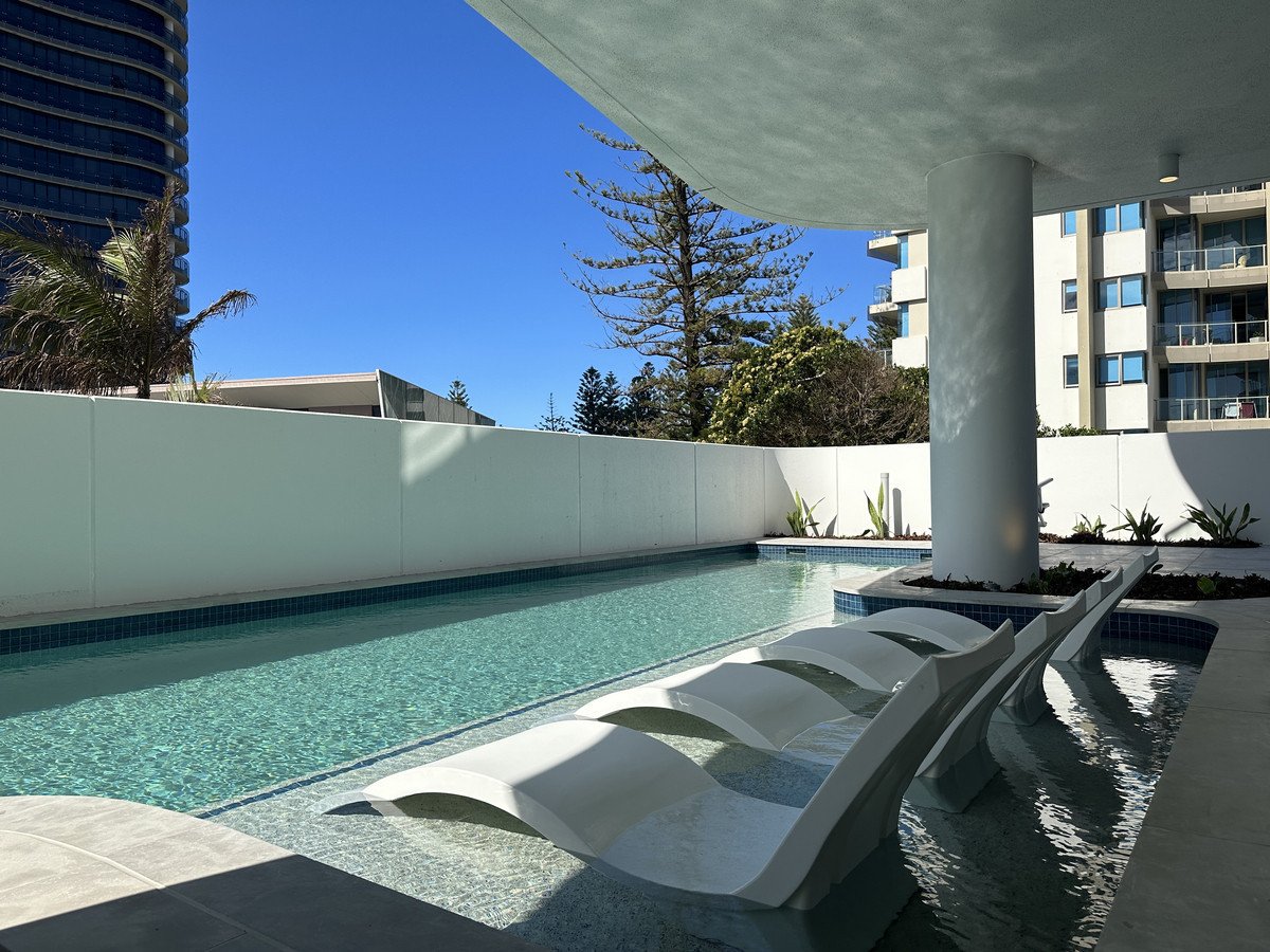 805/15 Peerless Avenue Mermaid Beach 21