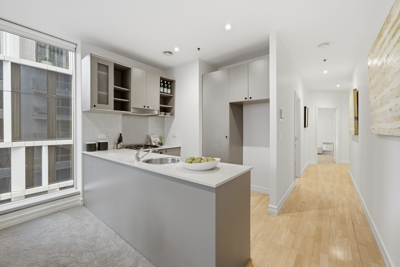 Gallery: 805/31 Spring Street