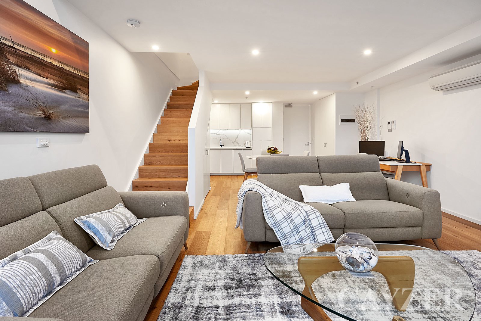 Gallery: 805/55 Bay Street