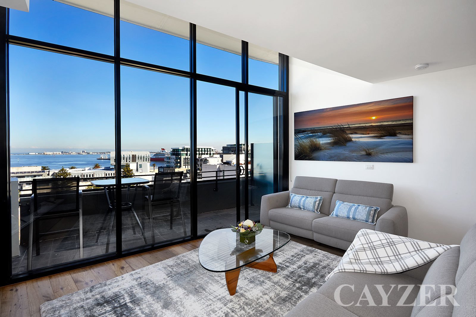 Gallery: 805/55 Bay Street