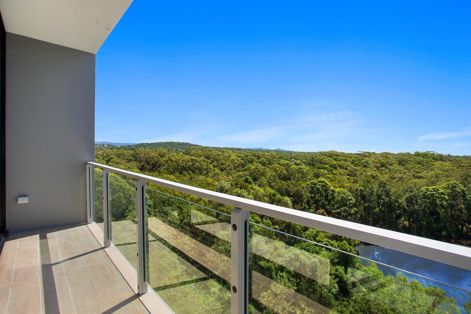 805/6 Tonga Place SOUTHPORT 6