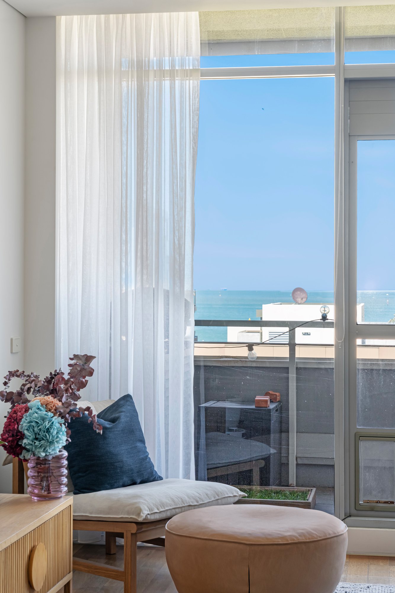 Gallery: 805G/93 Dow Street
