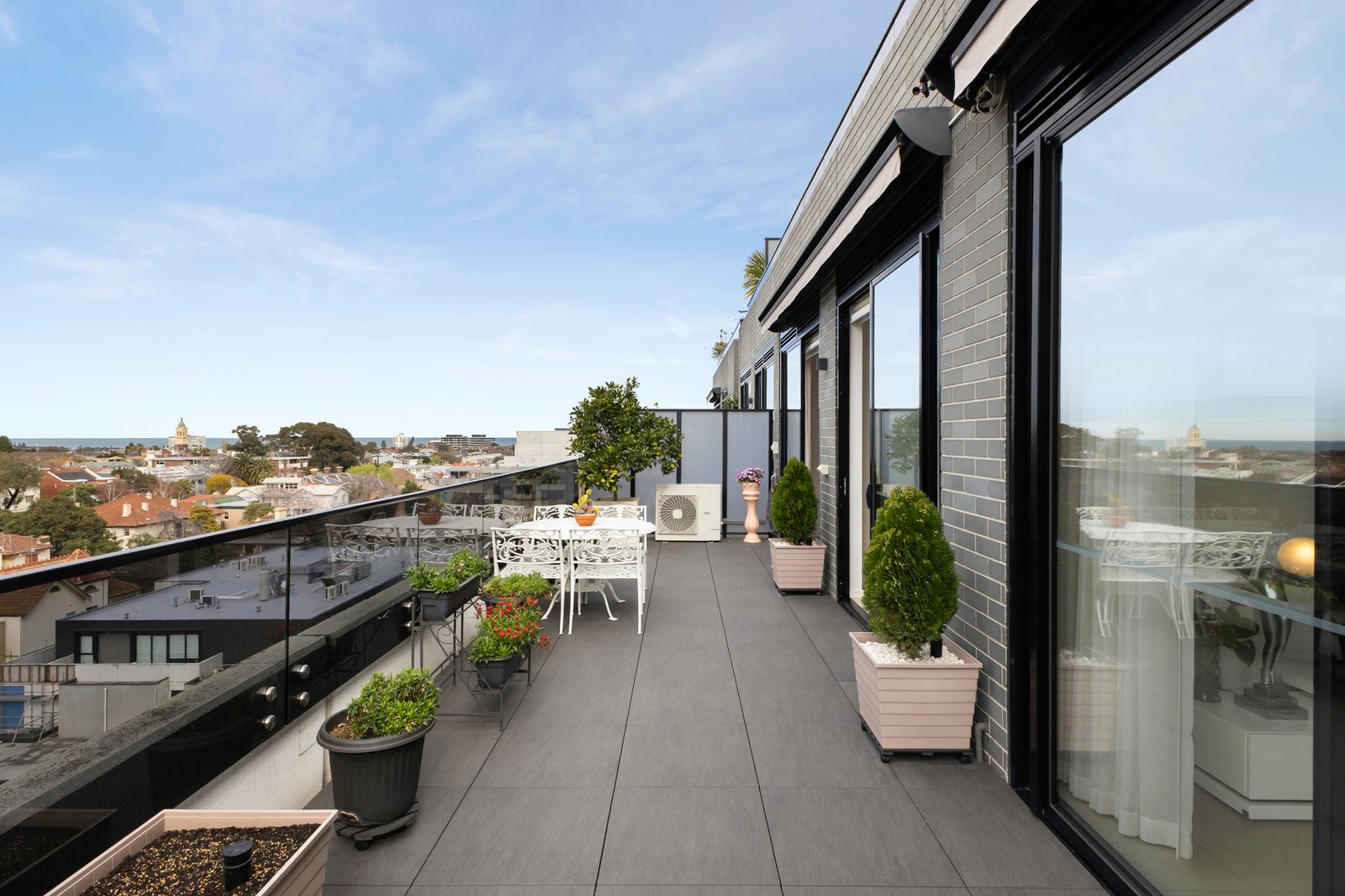 Gallery: 806/181 Fitzroy Street