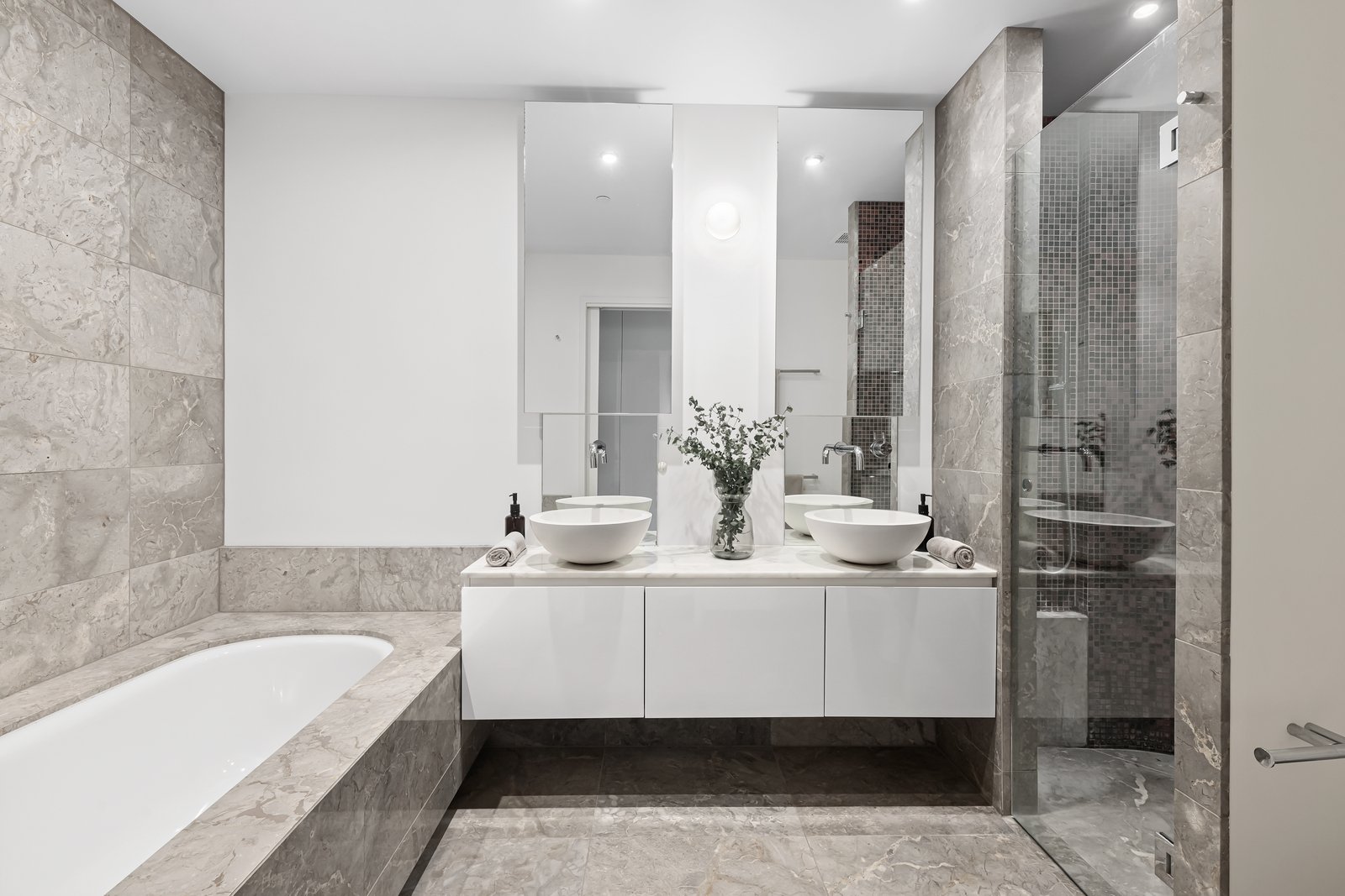 Real Estate and Property in 806/505 St Kilda Road, Melbourne, VIC