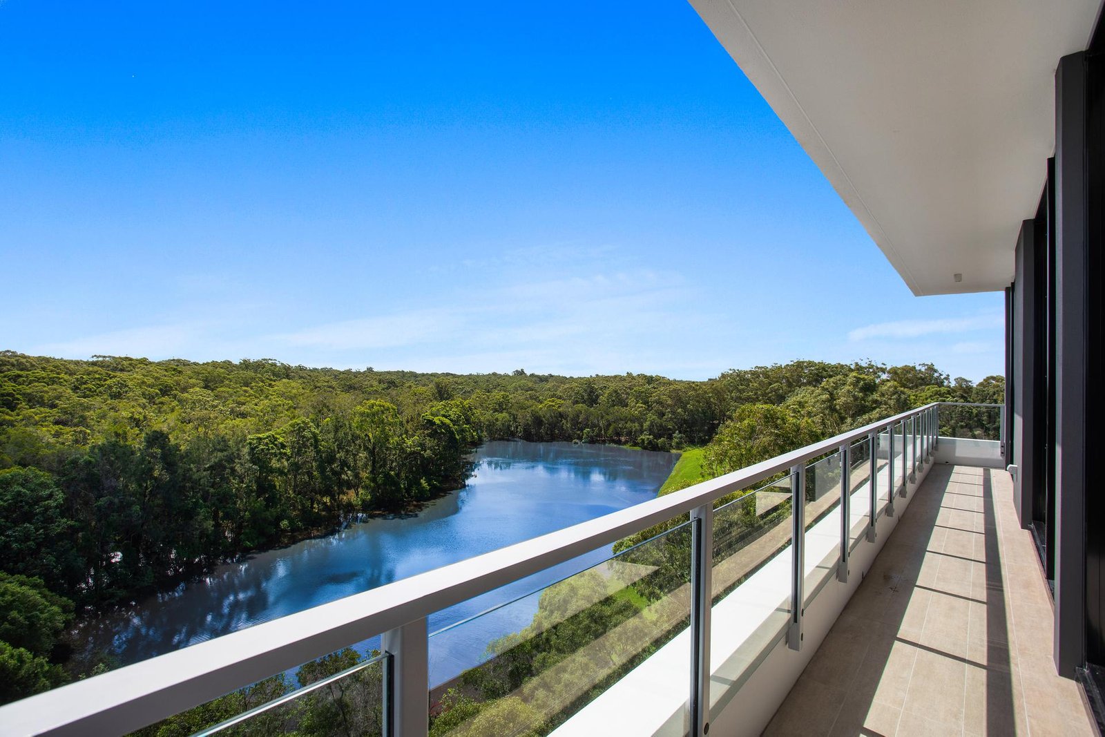 806/6 Tonga Place SOUTHPORT 2