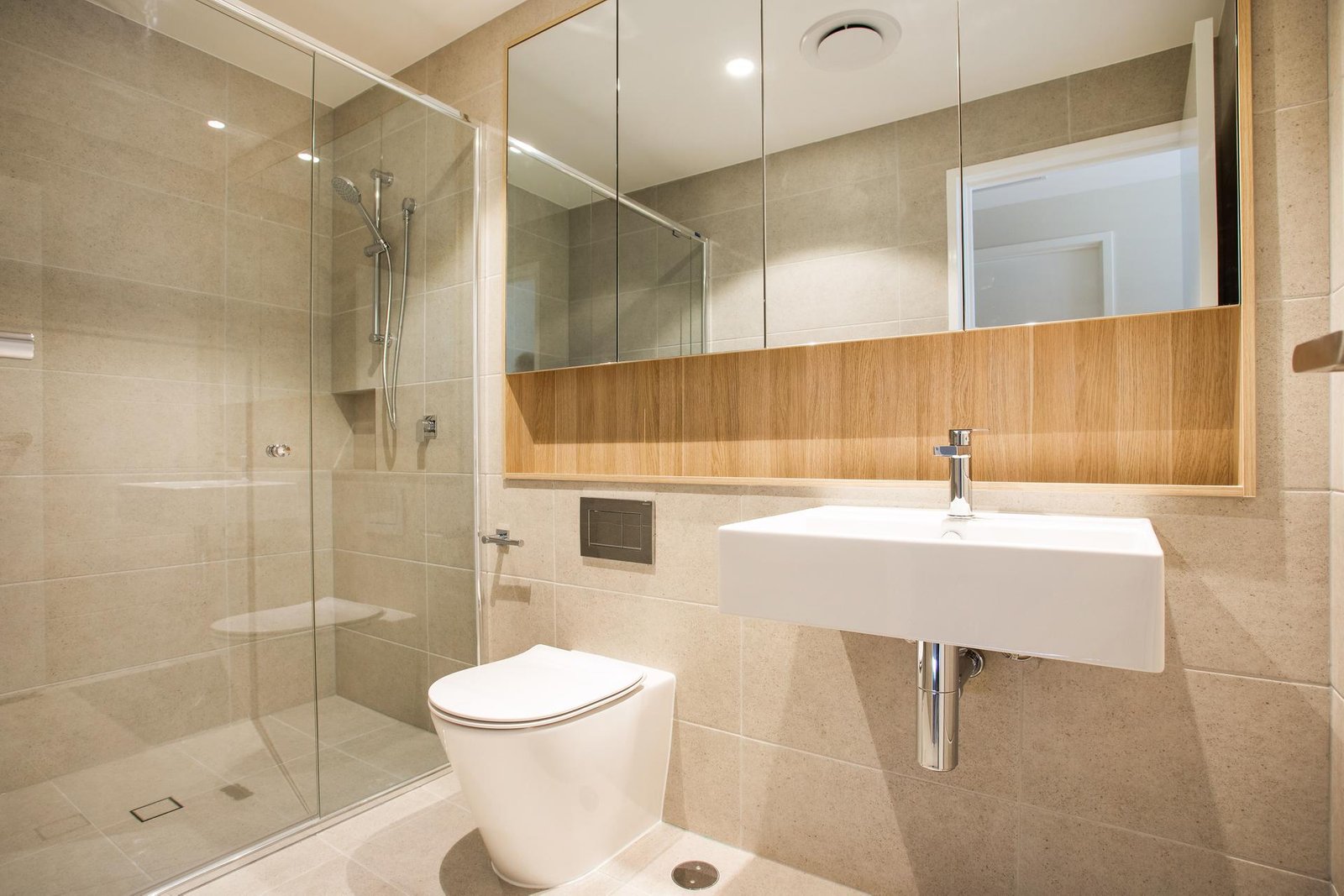 806/6 Tonga Place SOUTHPORT 8