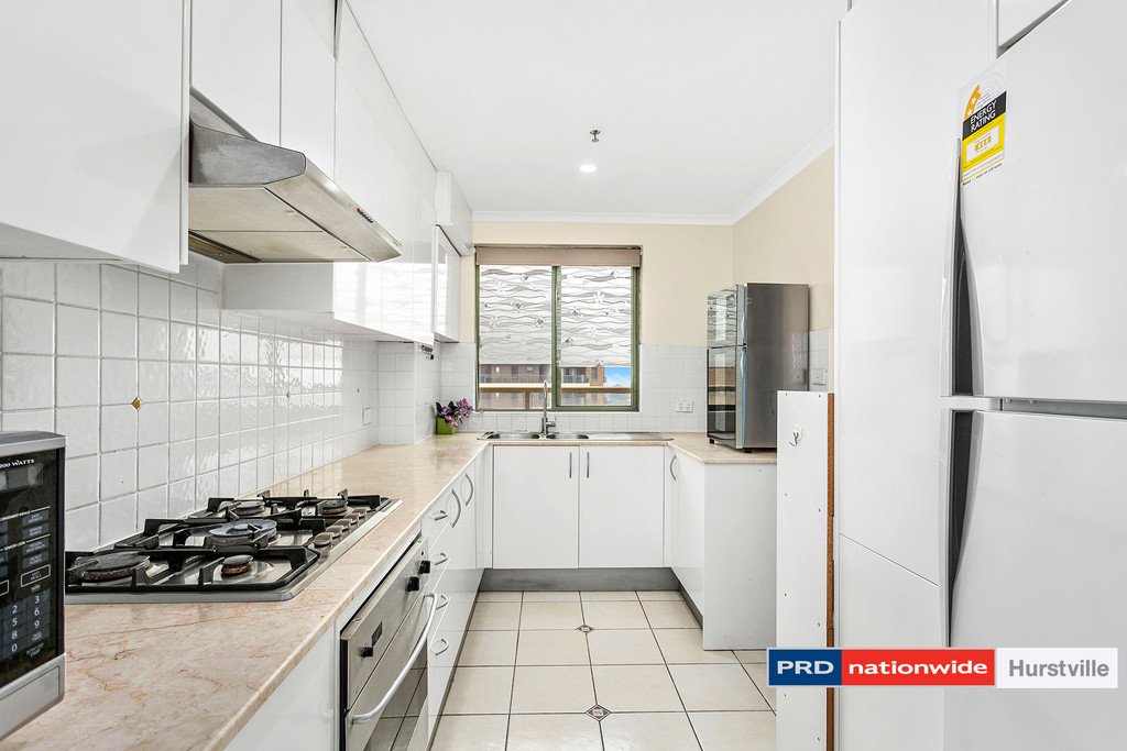 806/600 Railway Parade HURSTVILLE 3