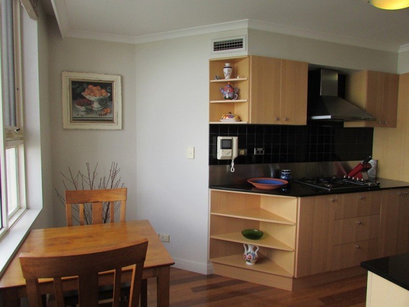 Gallery: 807/107 Beach Street