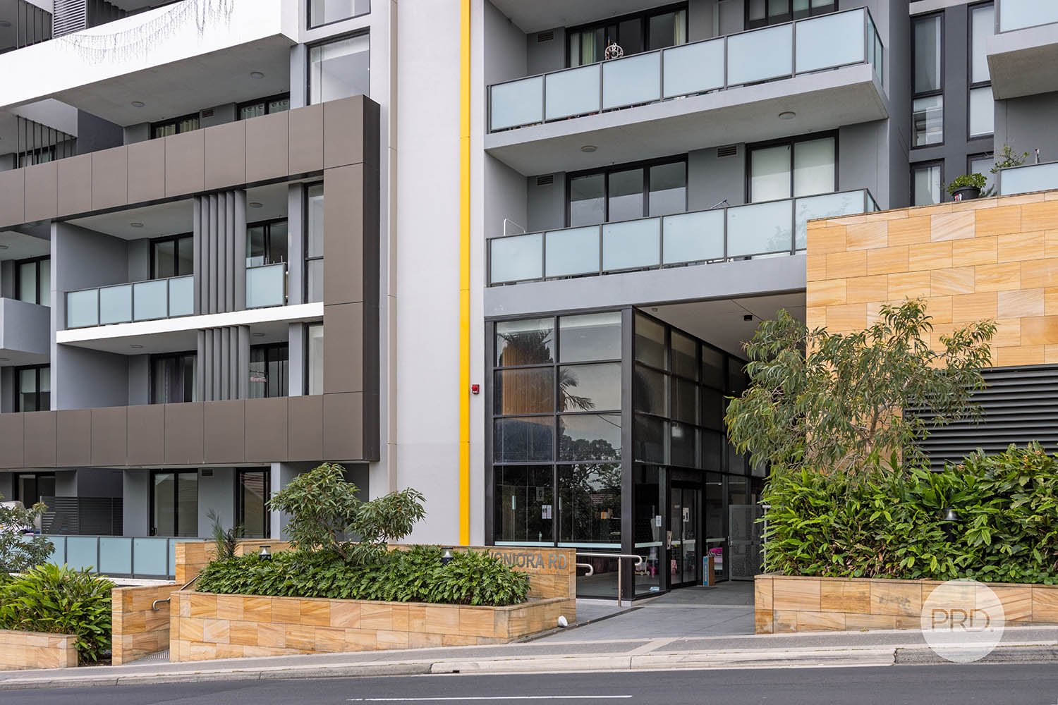 807/14 Woniora Road HURSTVILLE 3