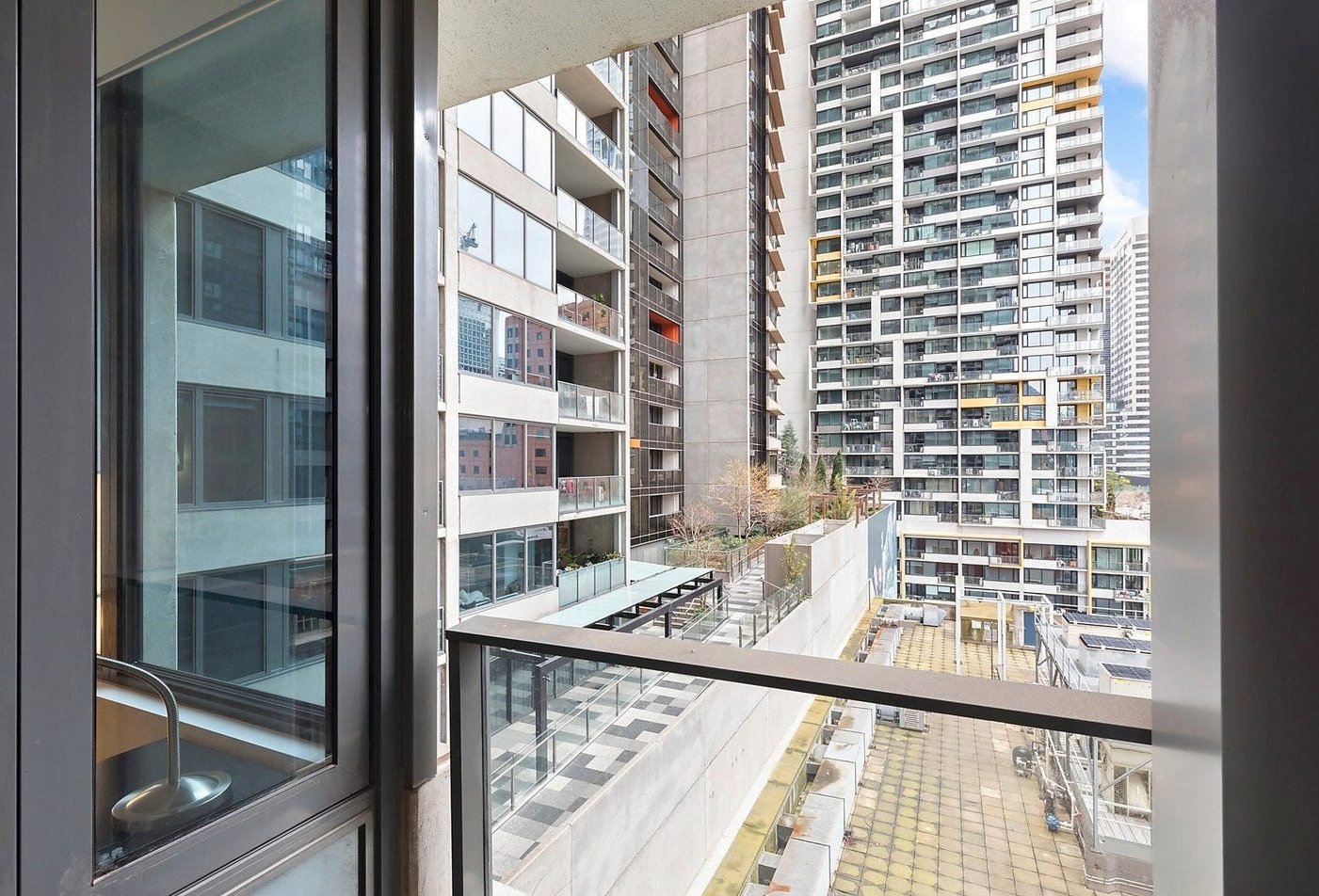 Gallery: 807/220 Spencer Street