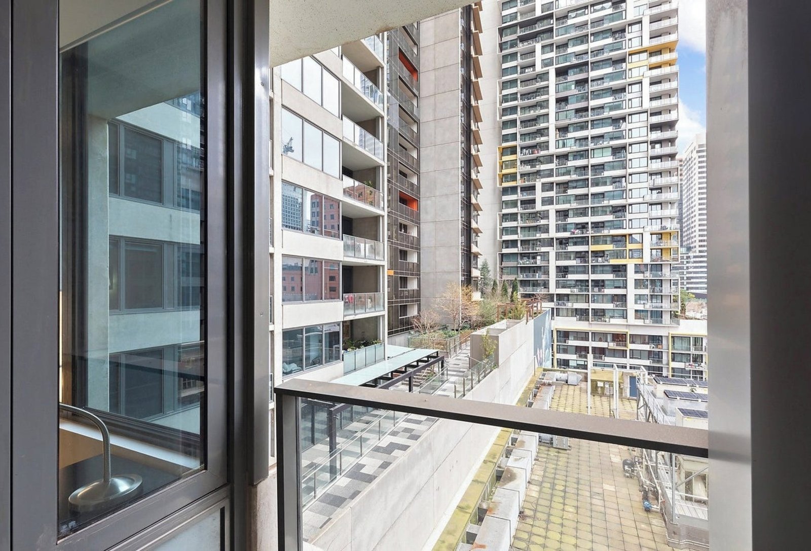 Gallery: 807/220 Spencer Street