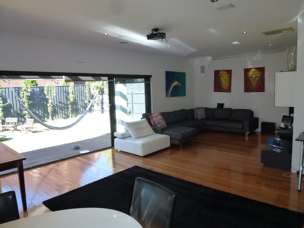 Gallery: 808 Hampton Street