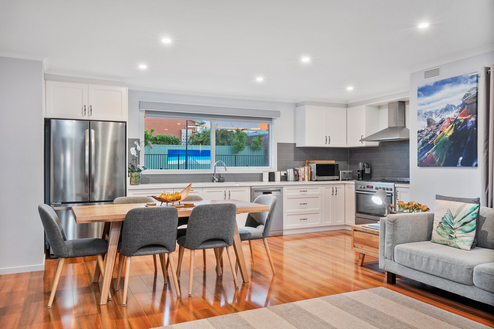 Gallery: 808 Lydiard Street